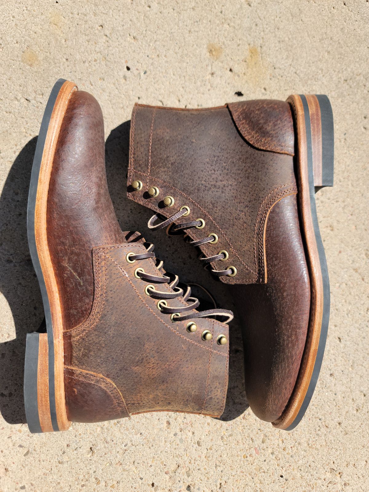 Photo by Creitz91 on October 2, 2022 of the Oak Street Bootmakers Trench Boot in Dark Waxy Wild Boar.