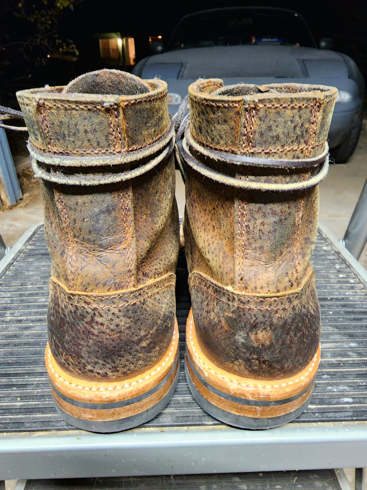 Photo by Creitz91 on November 2, 2022 of the Oak Street Bootmakers Trench Boot in Dark Waxy Wild Boar.