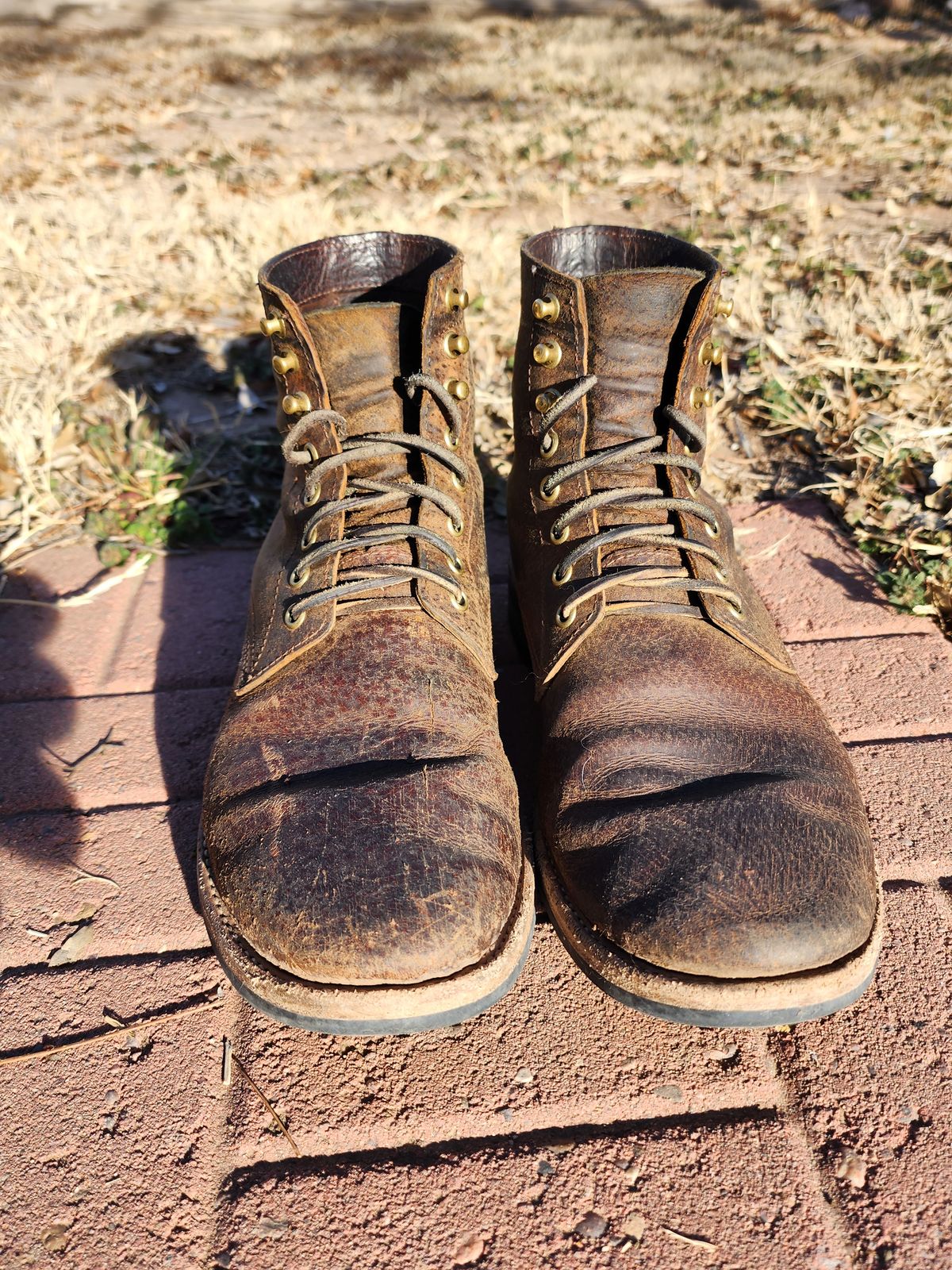 Photo by Creitz91 on March 4, 2023 of the Oak Street Bootmakers Trench Boot in Dark Waxy Wild Boar.