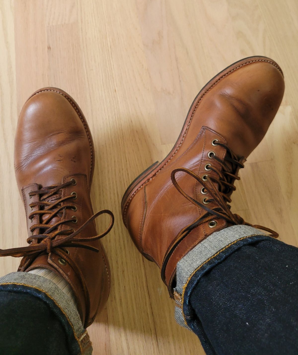 Photo by chicagosouthloop on June 28, 2026 of the Oak Street Bootmakers Trench Boot in Horween Natural Chromexcel.