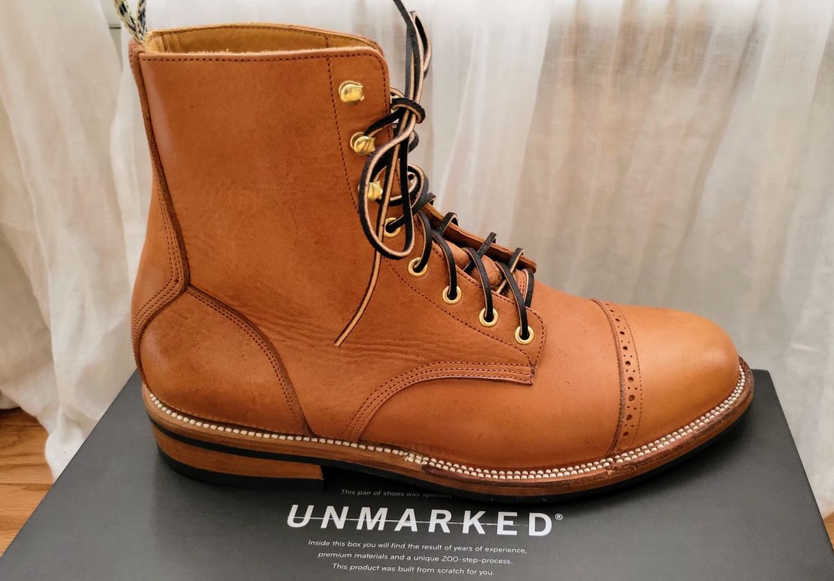 Photo by chicagosouthloop on April 23, 2023 of the Unmarked DB Hunter in Horween English Tan Essex.