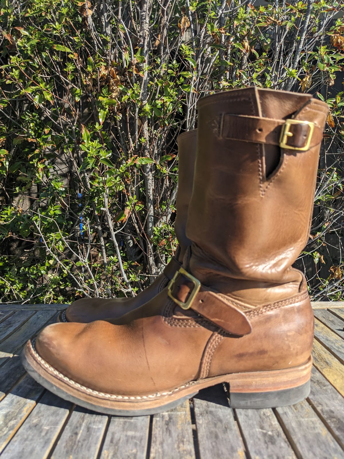 Photo by hung on December 4, 2024 of the Wesco Mister Lou in Horween Natural Chromexcel.