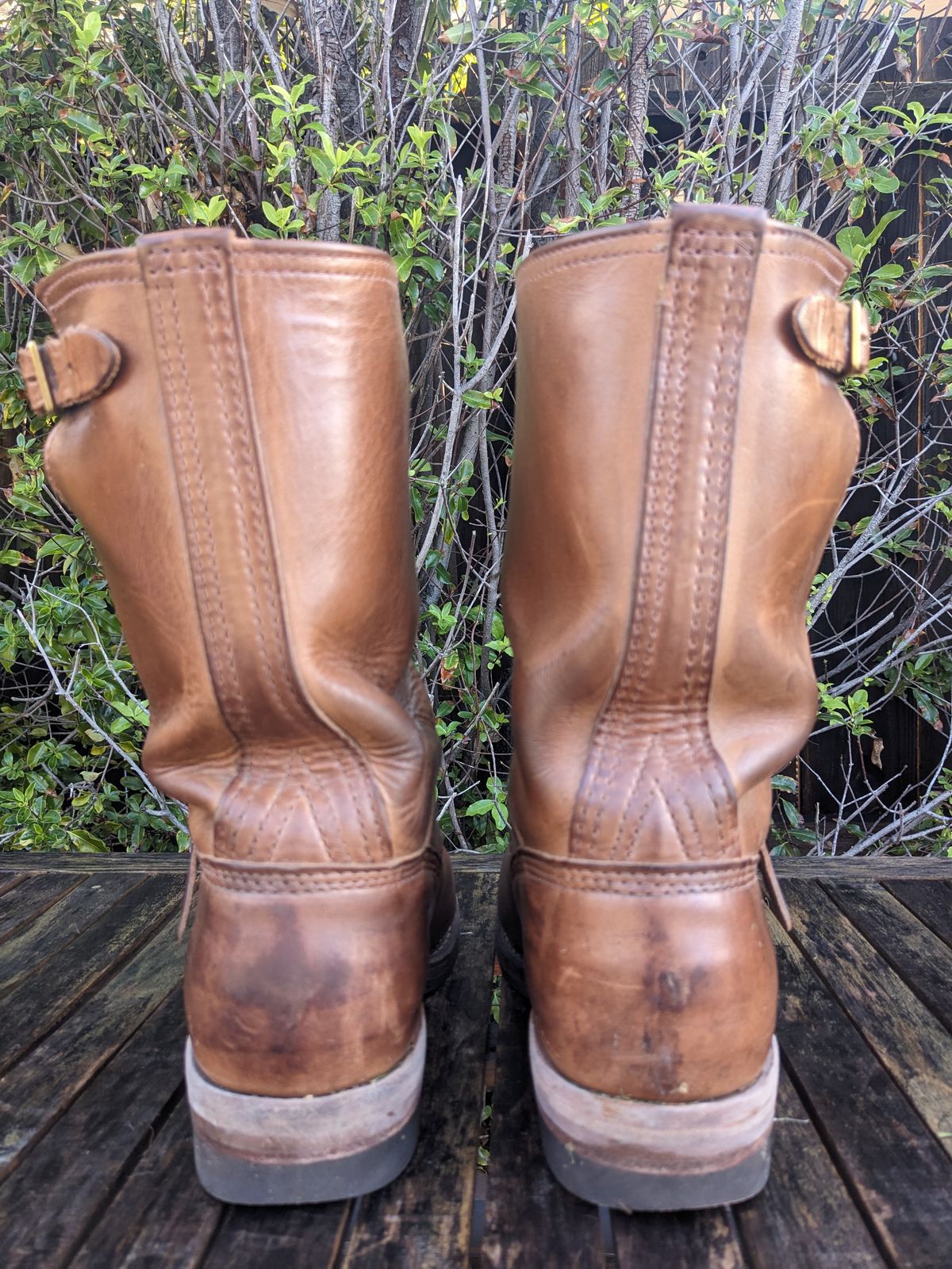 Photo by hung on February 5, 2025 of the Wesco Mister Lou in Horween Natural Chromexcel.