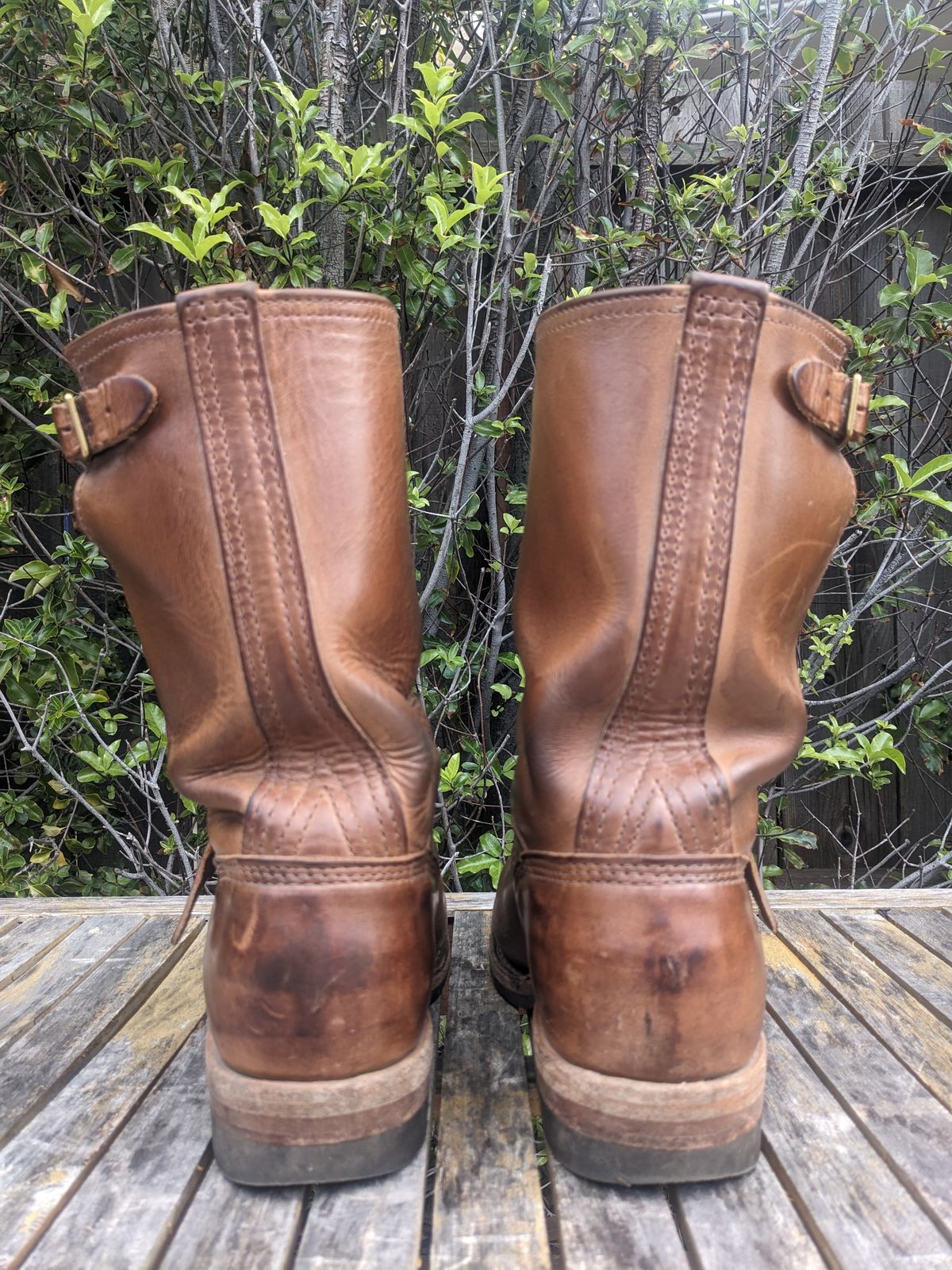 Photo by hung on March 3, 2025 of the Wesco Mister Lou in Horween Natural Chromexcel.