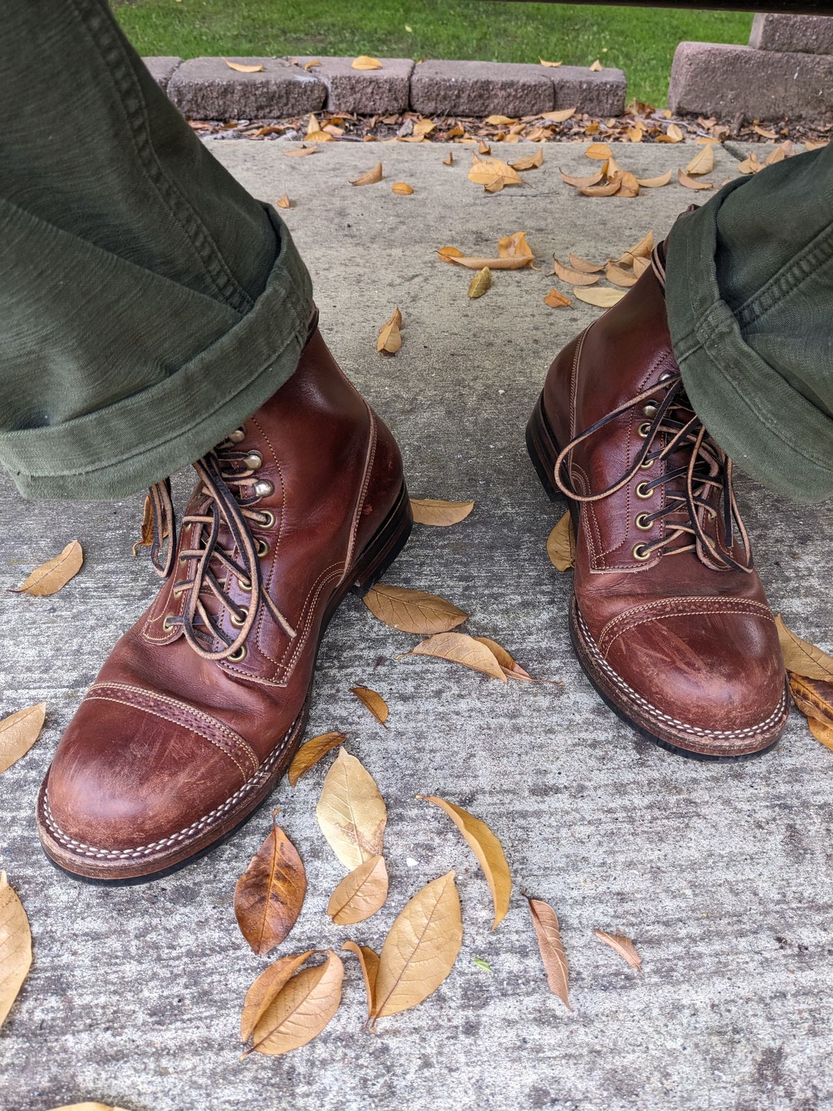 Photo by hung on November 10, 2023 of the Onderhoud SBC01 in Wickett & Craig Medium Brown Traditional Harness.