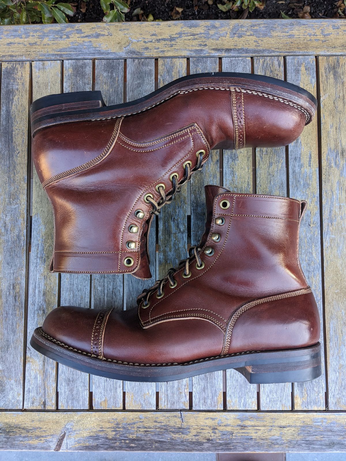Photo by hung on December 1, 2023 of the Onderhoud SBC01 in Wickett & Craig Medium Brown Traditional Harness.