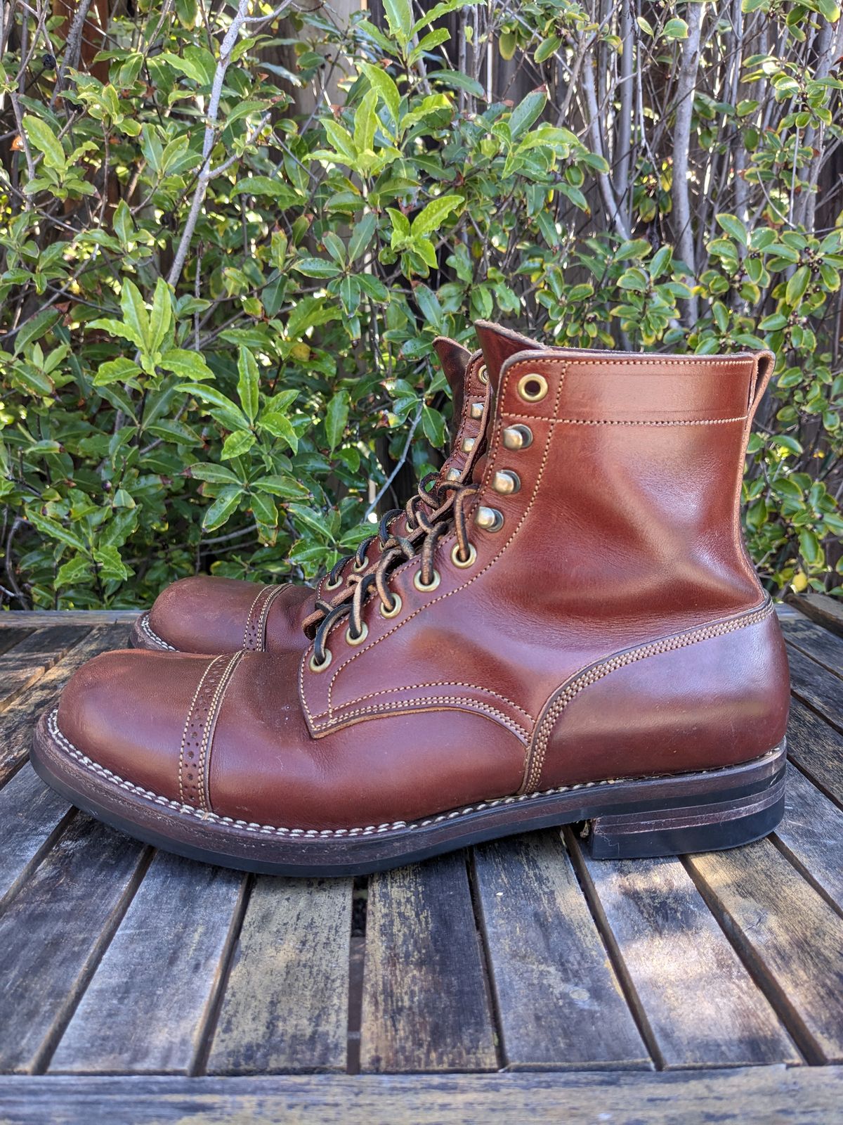 Photo by hung on April 3, 2024 of the Onderhoud SBC01 in Wickett & Craig Medium Brown Traditional Harness.