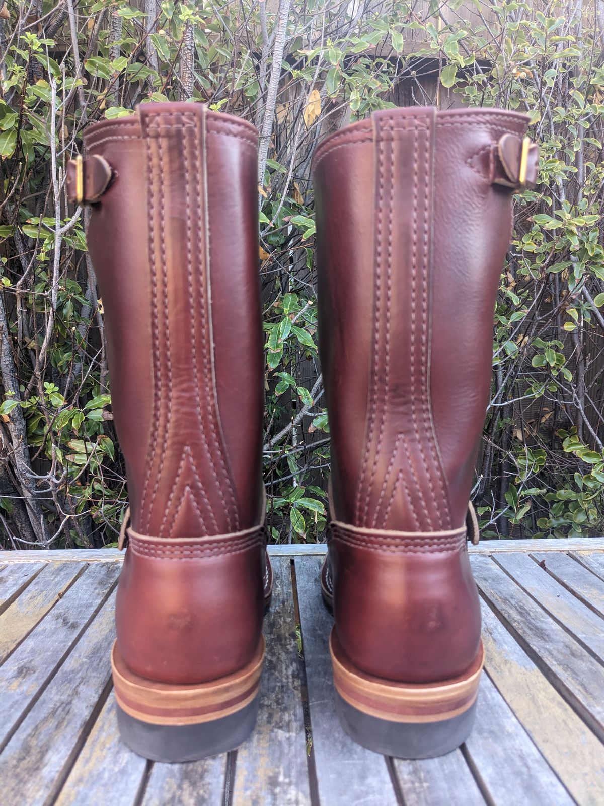 Photo by hung on October 2, 2024 of the Wesco Mister Lou in Horween Umber Chromexcel.