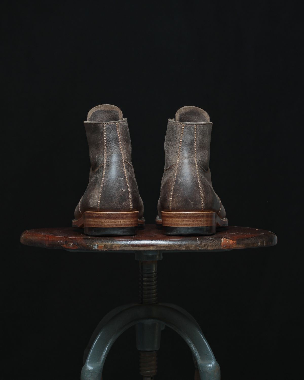Photo by ahuebner on November 5, 2024 of the Iron Boots x Østmo Type 1 in Gallun Charcoal Teton Stag.