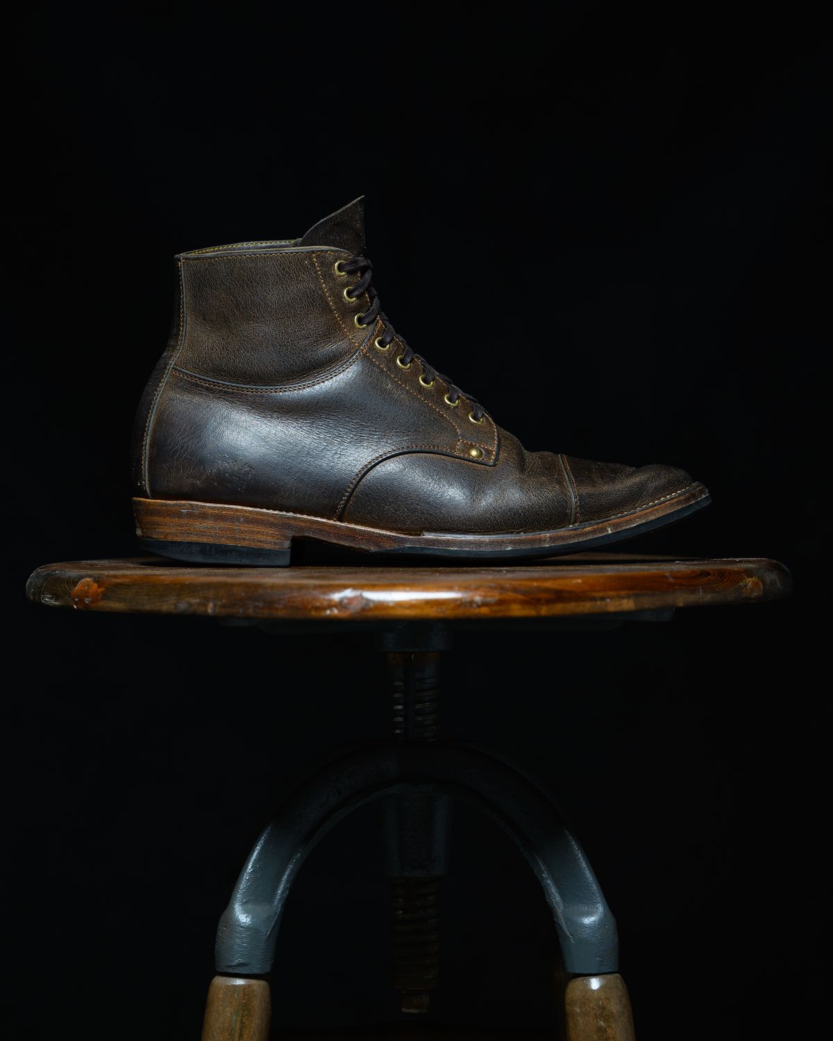 Photo by ahuebner on March 3, 2025 of the Iron Boots x Østmo Type 1 in Gallun Charcoal Teton Stag.