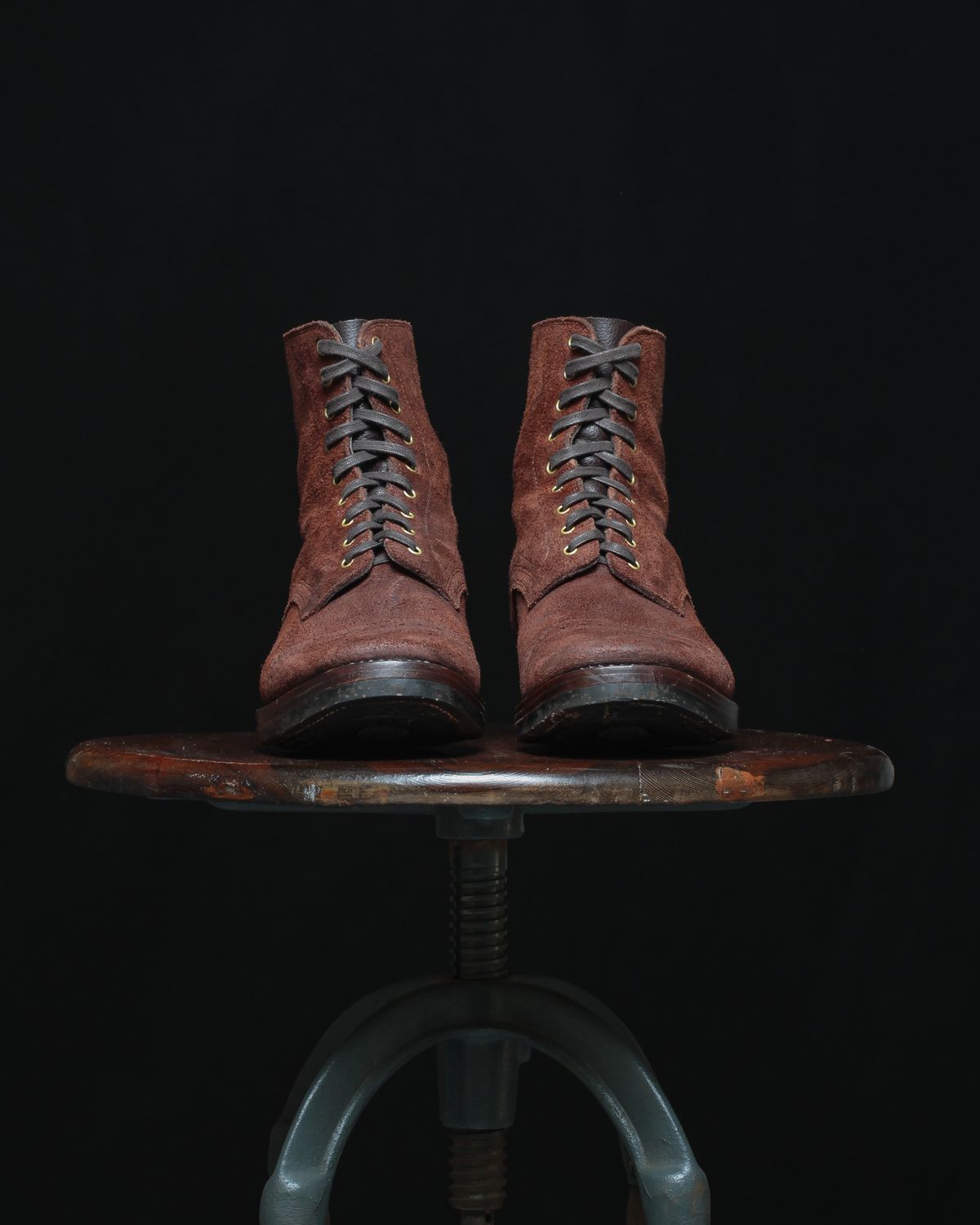 Photo by ahuebner on November 5, 2024 of the WM1978 Garrison Boot in C.F. Stead Amber Brown Waxed Rappelo Calf Roughout.