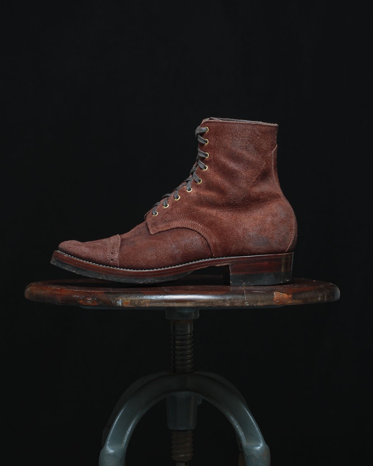 Photo by ahuebner on November 5, 2024 of the WM1978 Garrison Boot in C.F. Stead Amber Brown Waxed Rappelo Calf Roughout.