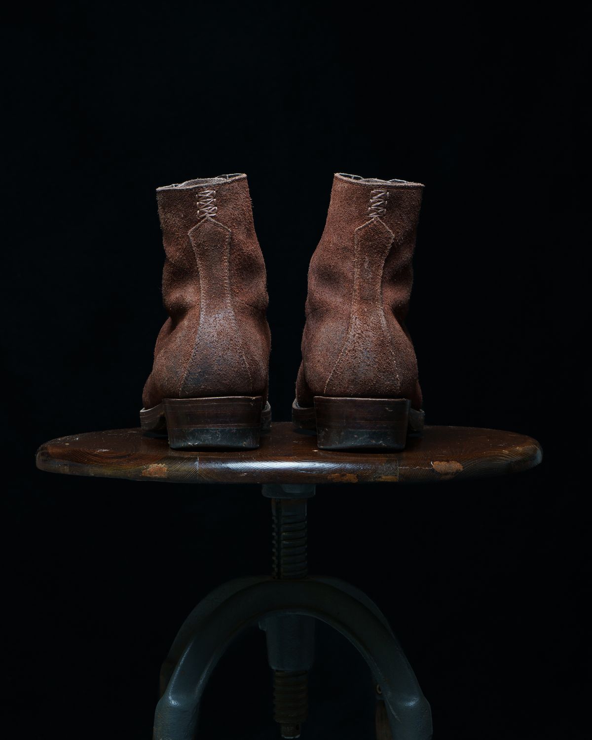Photo by ahuebner on December 4, 2024 of the WM1978 Garrison Boot in C.F. Stead Amber Brown Waxed Rappelo Calf Roughout.