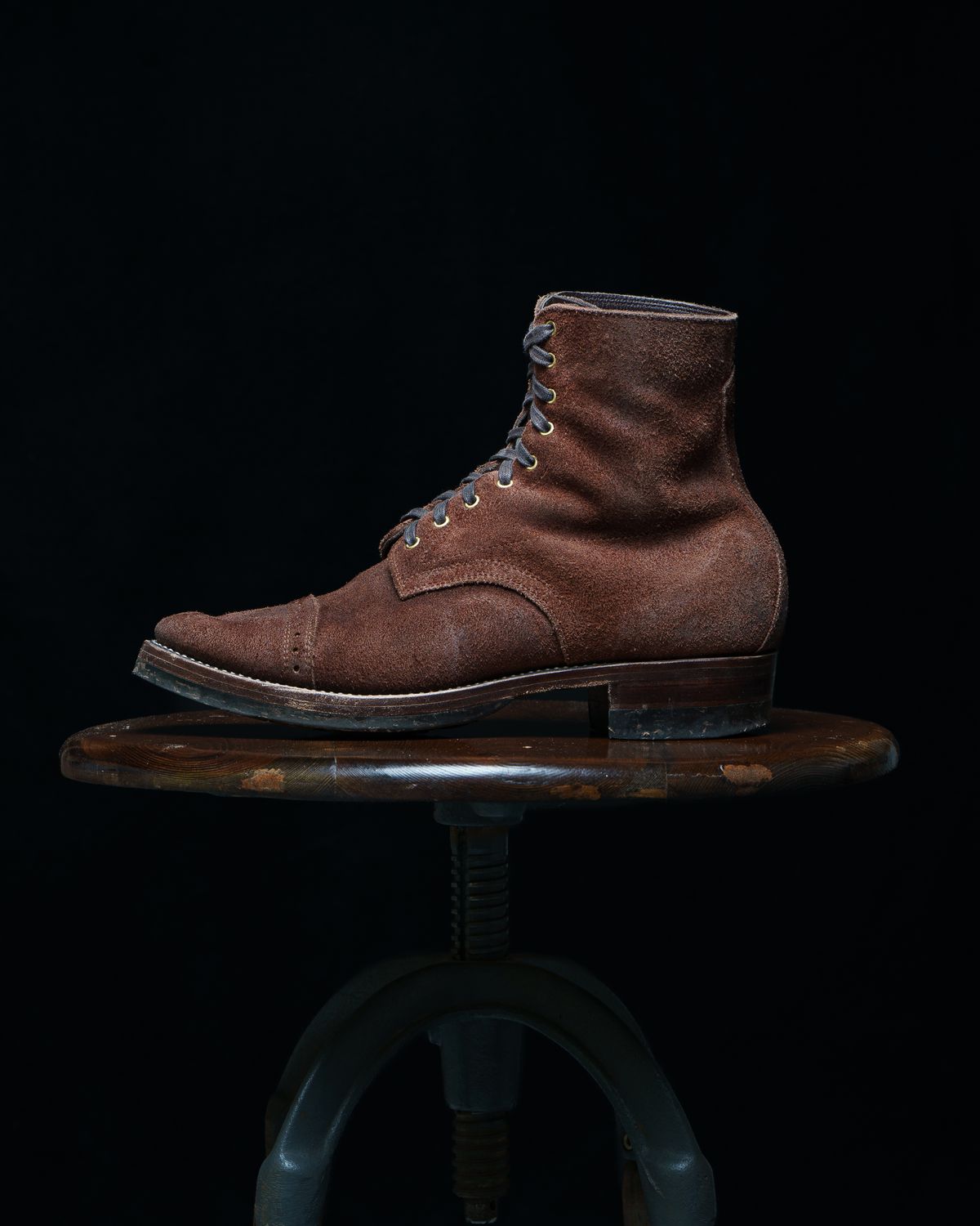 Photo by ahuebner on December 4, 2024 of the WM1978 Garrison Boot in C.F. Stead Amber Brown Waxed Rappelo Calf Roughout.