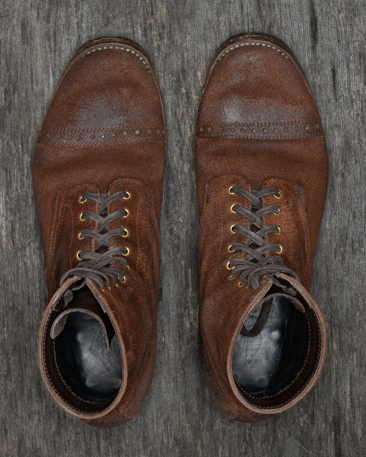 Photo by ahuebner on March 3, 2025 of the WM1978 Garrison Boot in C.F. Stead Amber Brown Waxed Rappelo Calf Roughout.
