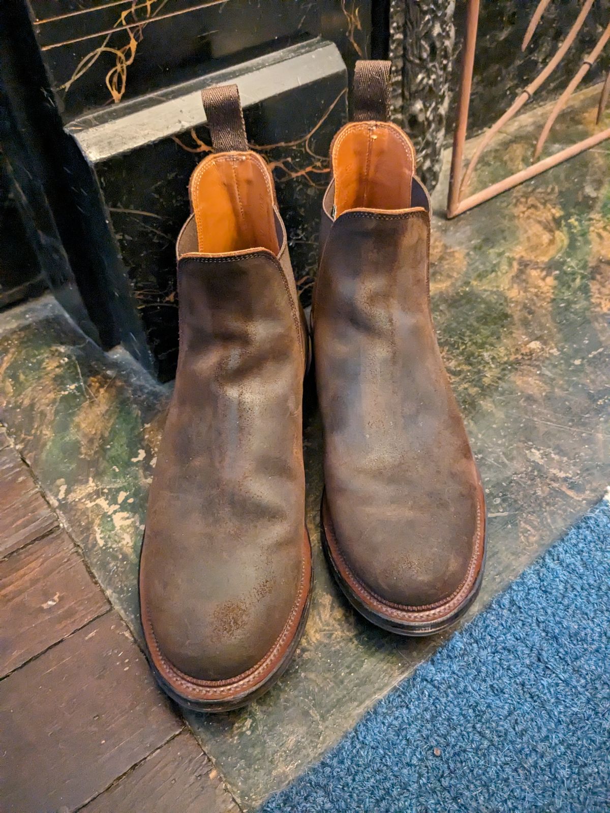 Photo by a_null89 on January 30, 2024 of the Viberg Chelsea in C.F. Stead Snuff Waxy Commander Suede.