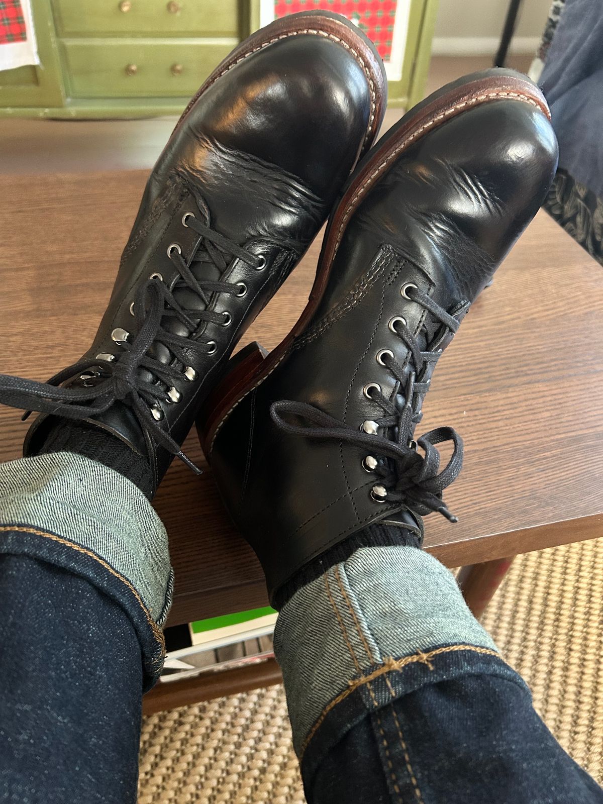 Photo by ComonomoC on December 1, 2022 of the Wolverine 1000 Mile Plain-Toe Boot in Horween Black Teacore Chromexcel.
