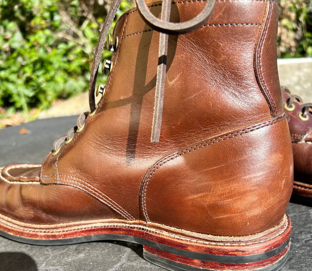 Photo by ComonomoC on December 3, 2024 of the Grant Stone Ottawa Boot in Horween Crimson Chromexcel.