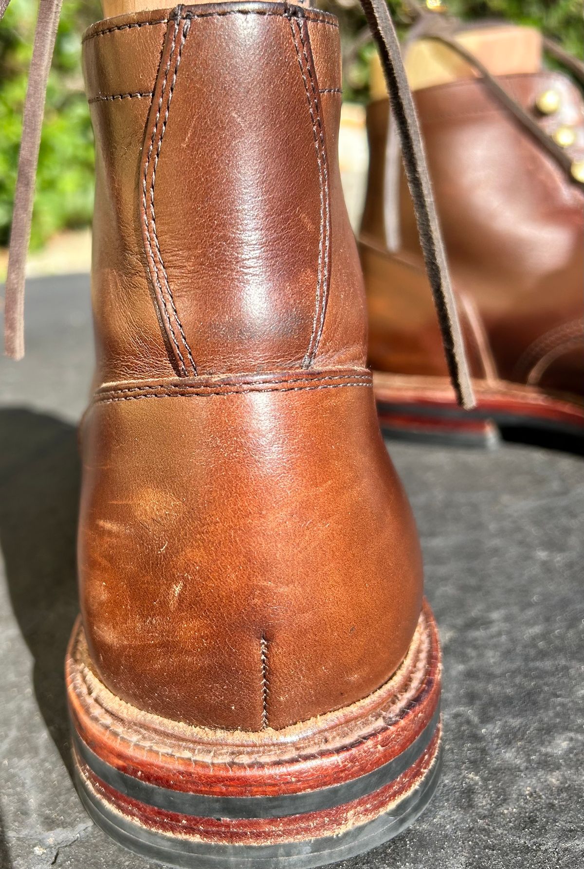 Photo by ComonomoC on December 3, 2024 of the Grant Stone Ottawa Boot in Horween Crimson Chromexcel.