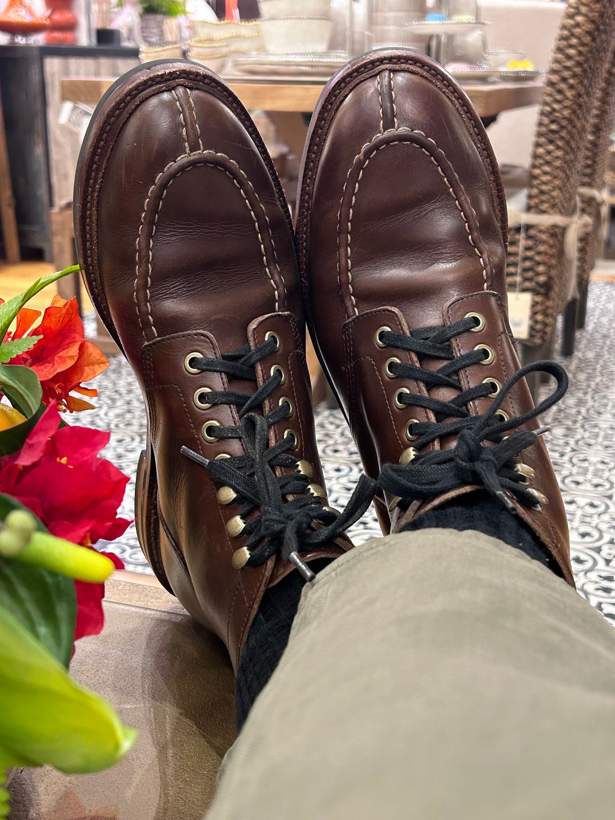 Photo by ComonomoC on May 11, 2023 of the Grant Stone Ottawa Boot in Horween Crimson Chromexcel.
