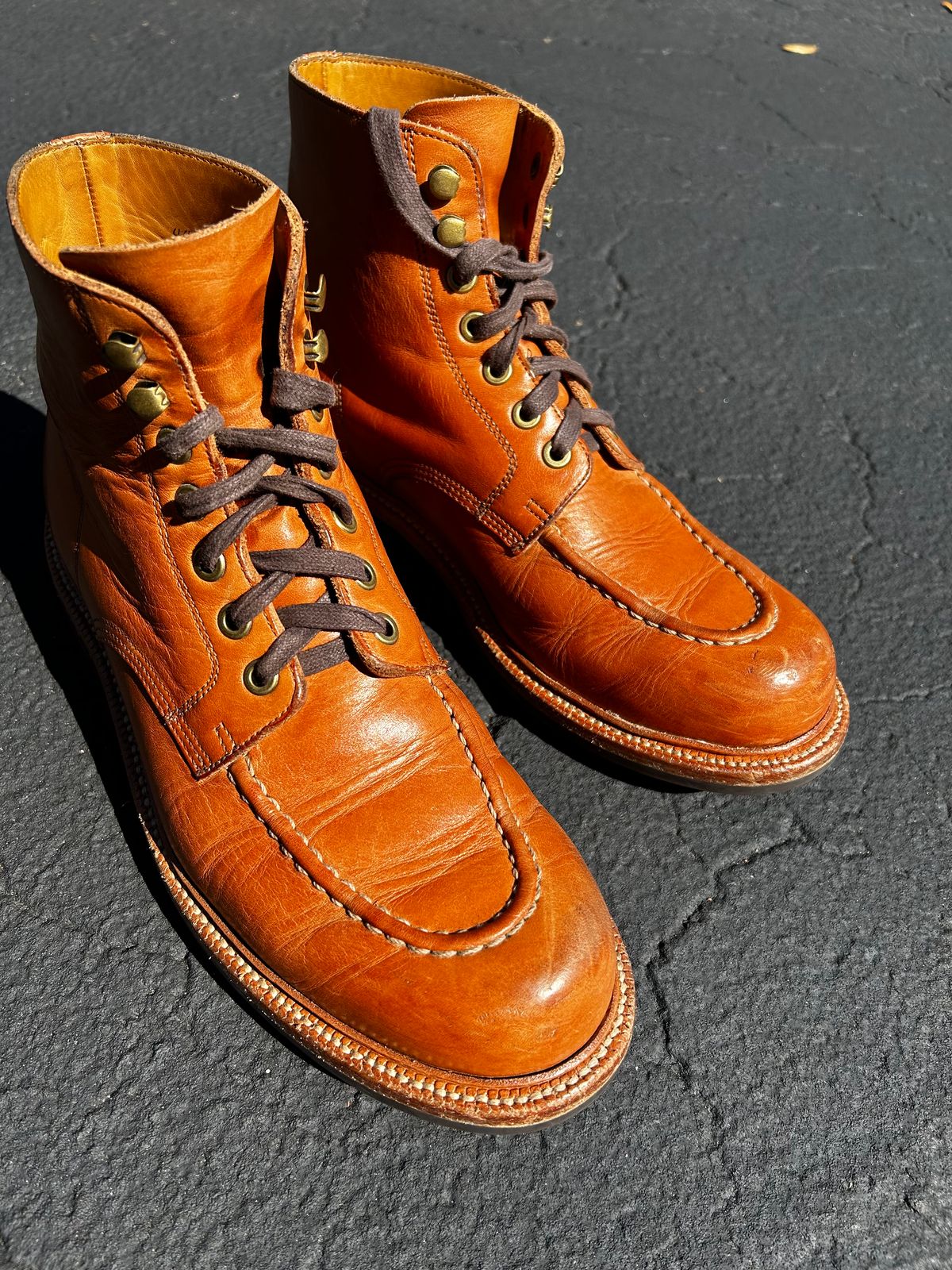 Photo by ComonomoC on February 21, 2024 of the Grant Stone Brass Boot in Unknown Natural Veg Tan.