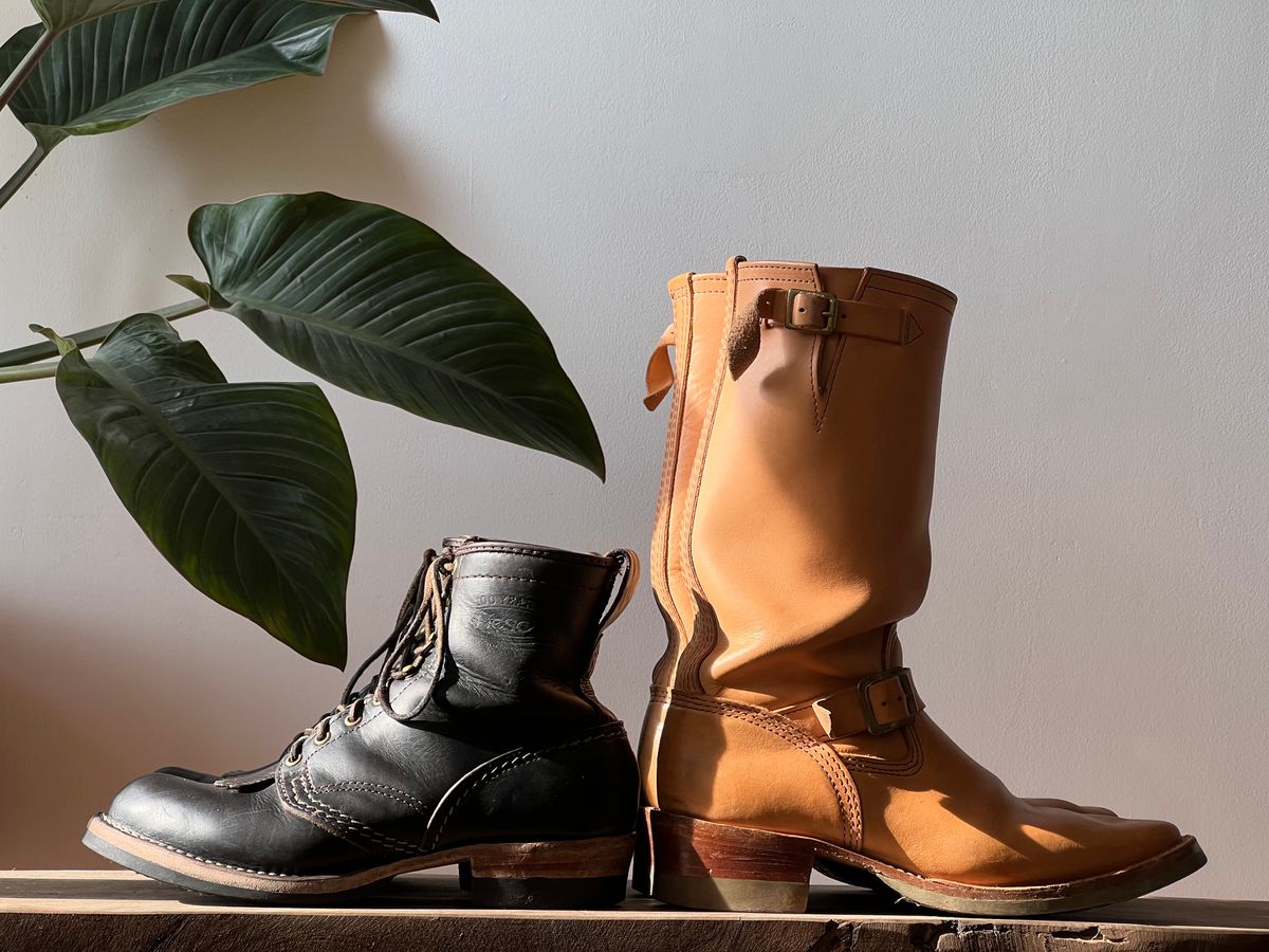 Photo by mediumraw09 on January 1, 2023 of the Wesco Boss Engineer Boot in Horween Natural Essex.