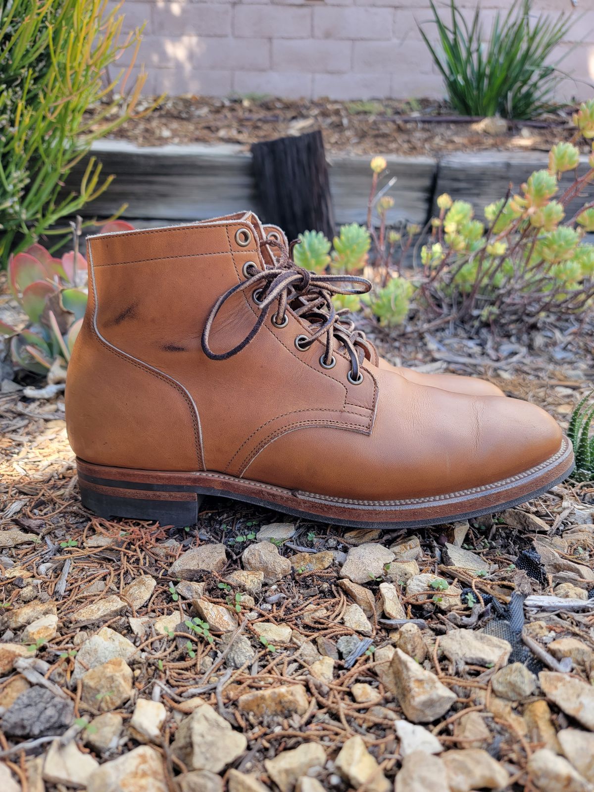 Photo by basboy on November 3, 2022 of the Viberg Service Boot in Horween Oak Chromepak.