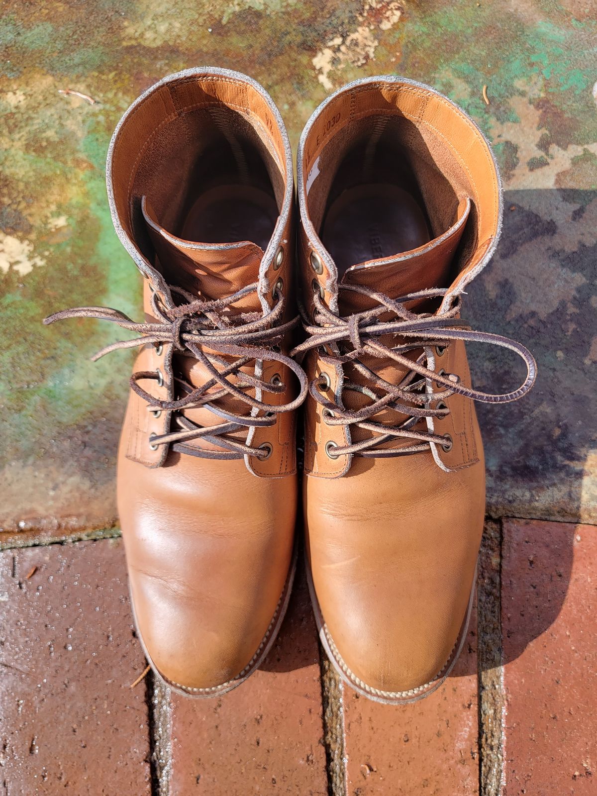 Photo by basboy on January 5, 2023 of the Viberg Service Boot in Horween Oak Chromepak.