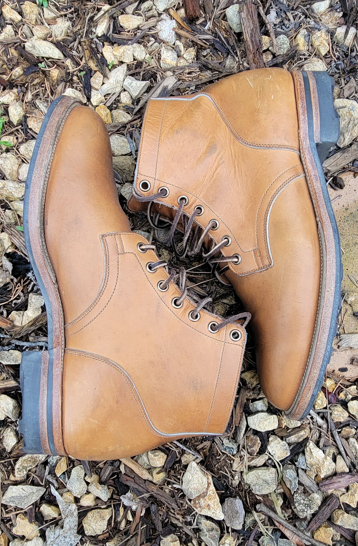 Photo by basboy on February 5, 2023 of the Viberg Service Boot in Horween Oak Chromepak.