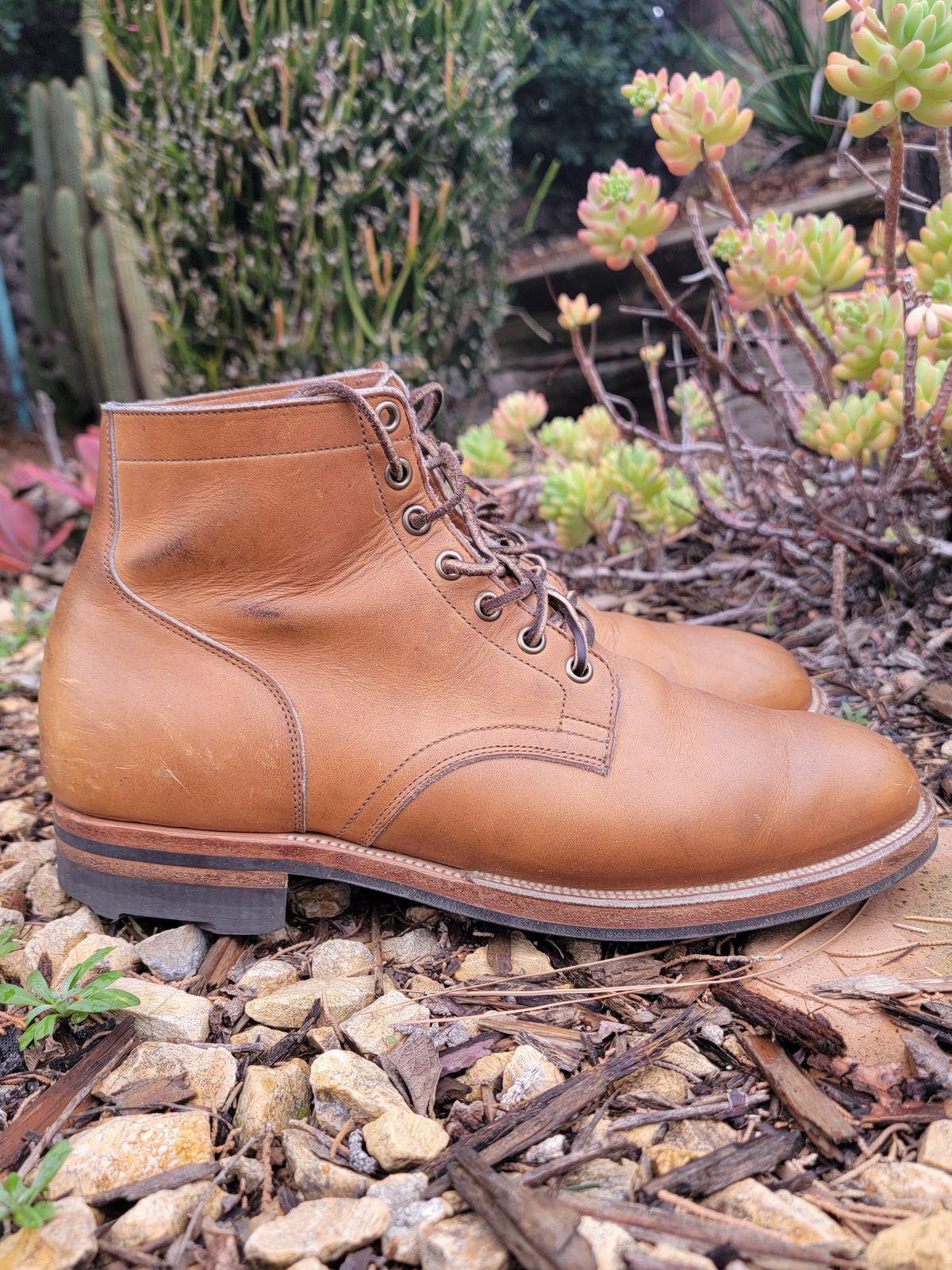 Photo by basboy on February 5, 2023 of the Viberg Service Boot in Horween Oak Chromepak.