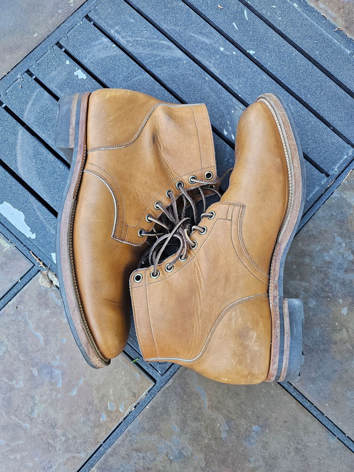 Photo by basboy on April 4, 2023 of the Viberg Service Boot in Horween Oak Chromepak.