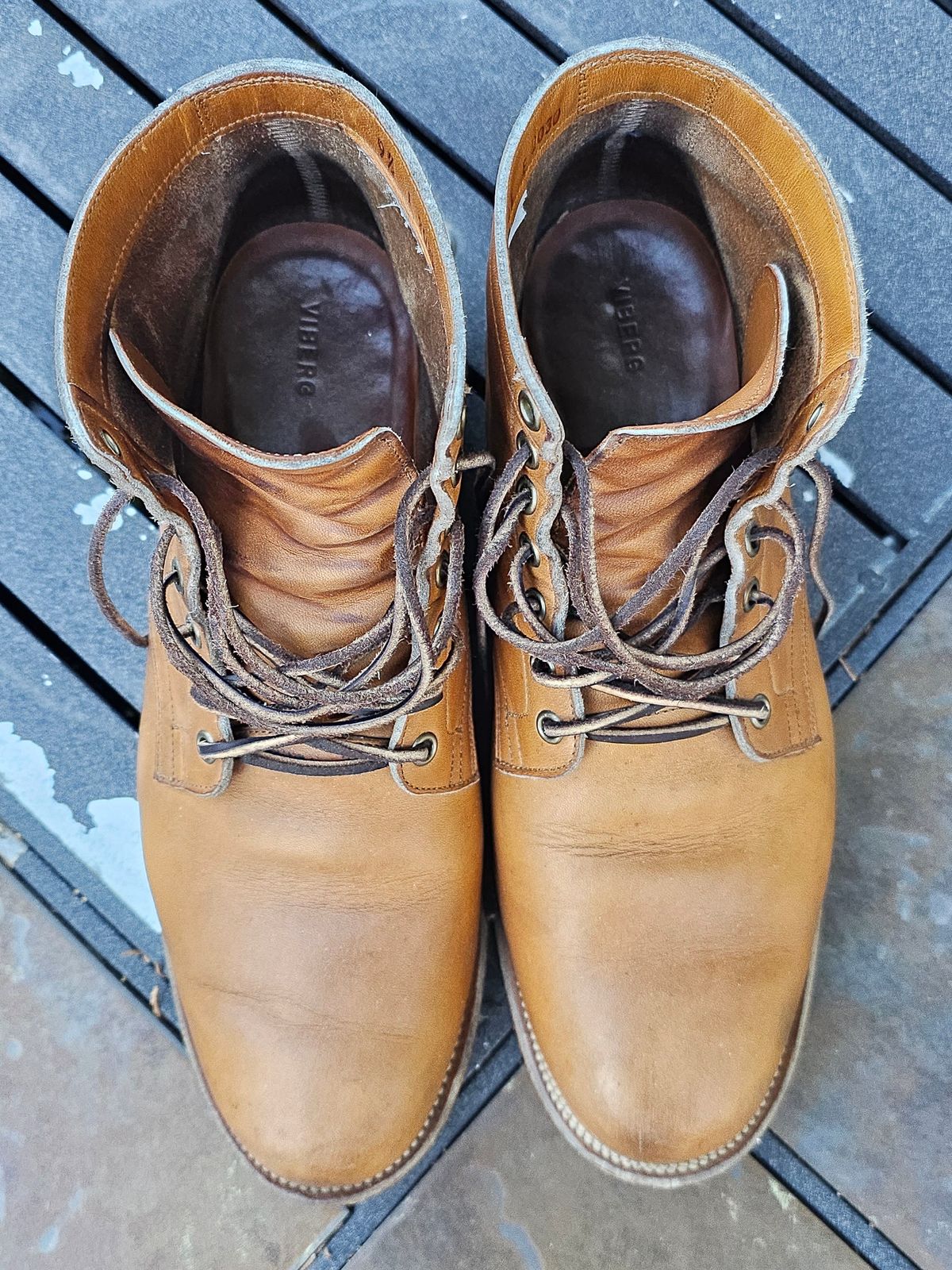 Photo by basboy on April 4, 2023 of the Viberg Service Boot in Horween Oak Chromepak.