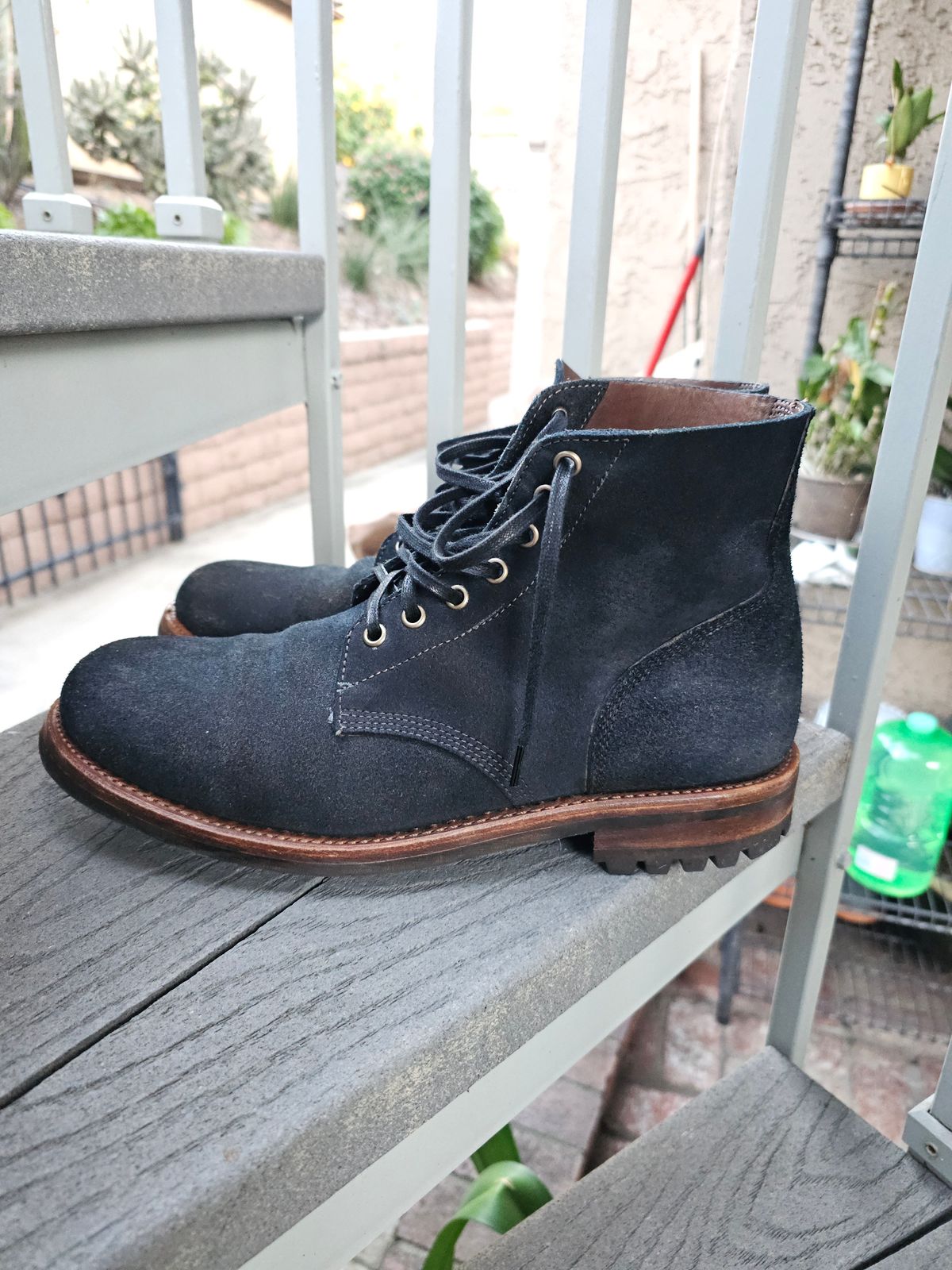 Photo by basboy on December 5, 2023 of the Oak Street Bootmakers Field Boot in Horween Natural Indigo Chromexcel Roughout.