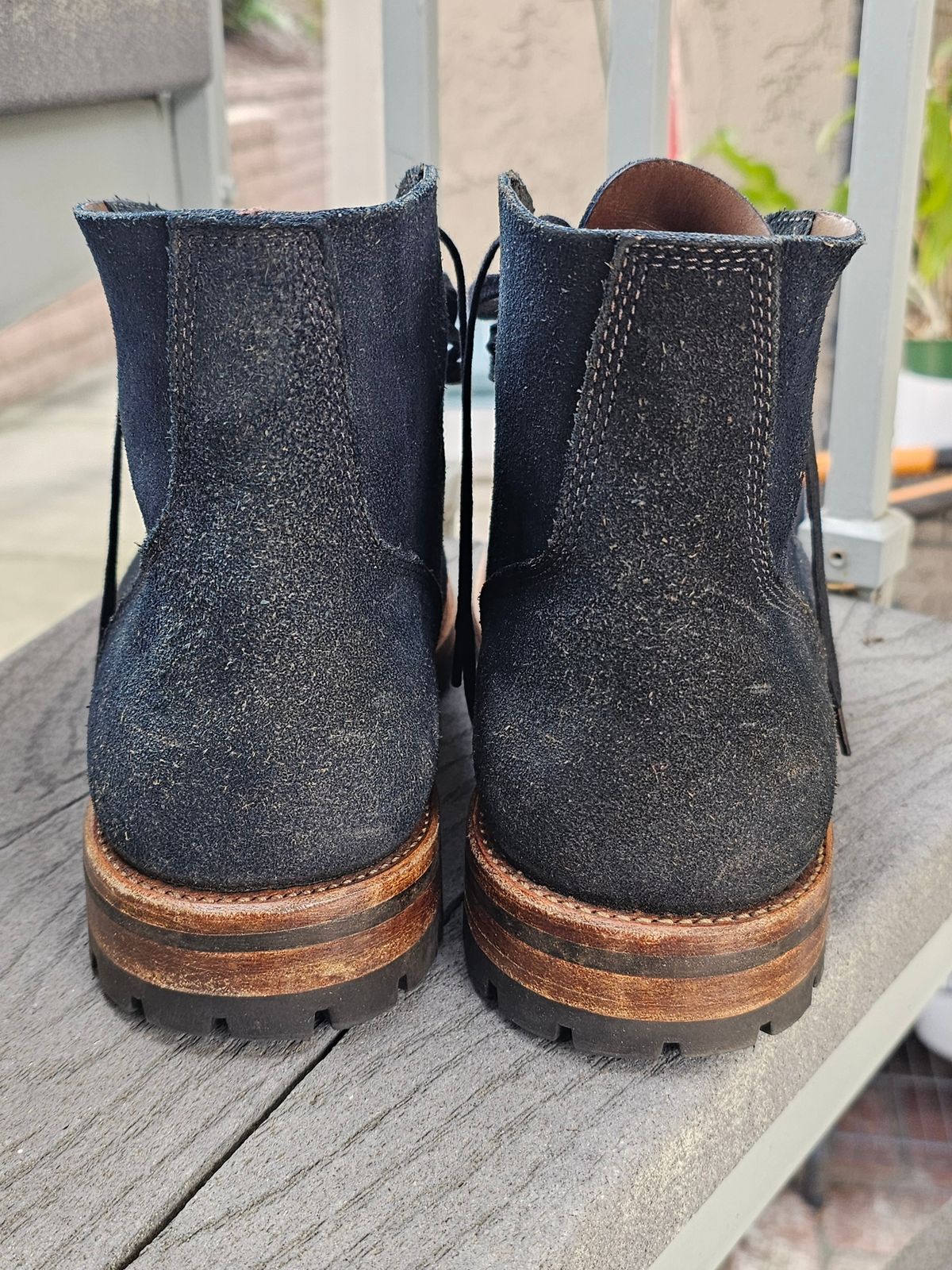 Photo by basboy on February 3, 2024 of the Oak Street Bootmakers Field Boot in Horween Natural Indigo Chromexcel Roughout.
