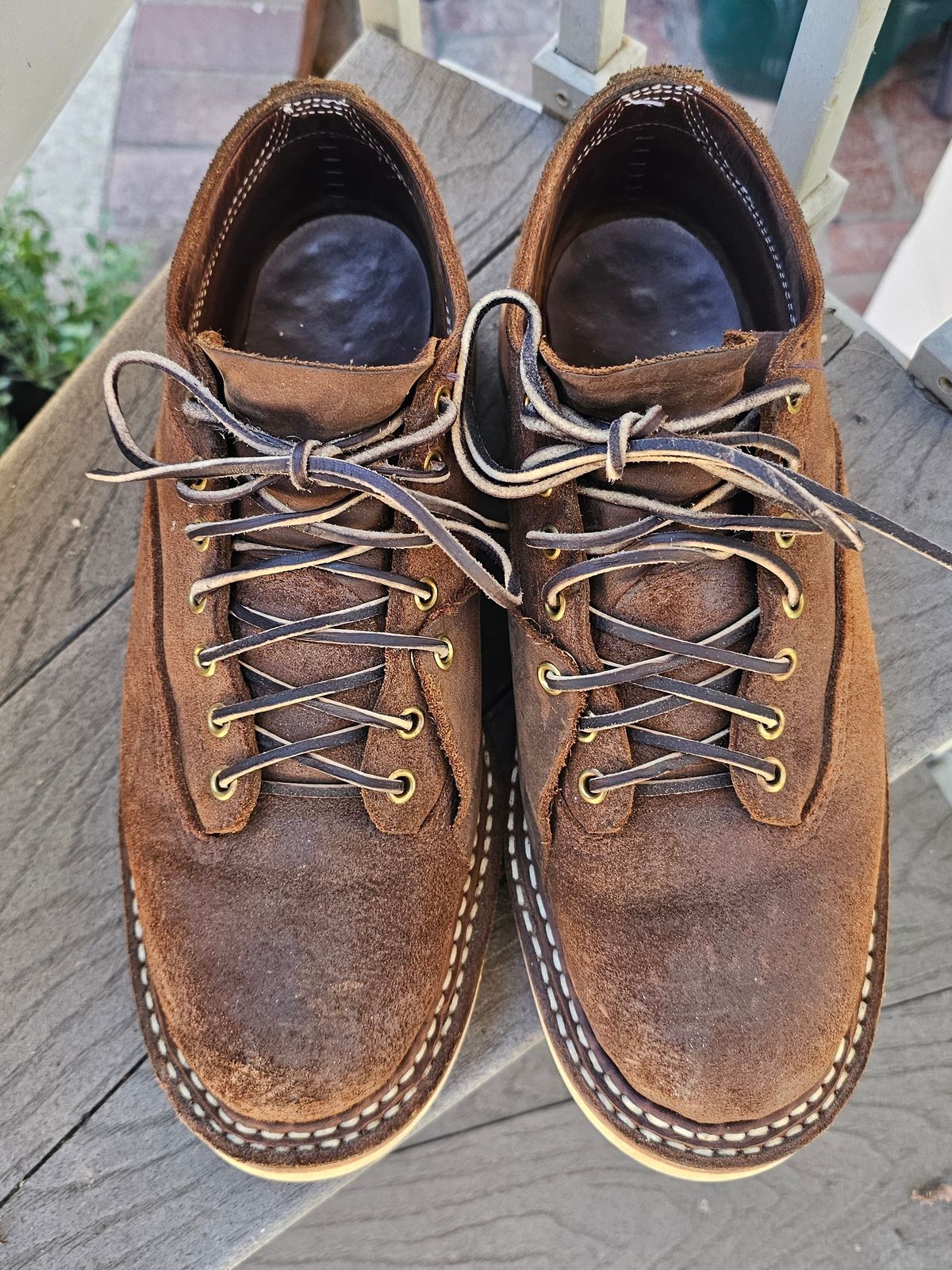 Photo by basboy on November 4, 2024 of the White's X Freenote cloth Oxford LTT in Seidel Distressed Roughout.