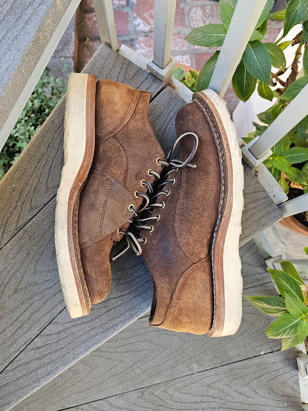 Photo by basboy on December 1, 2024 of the White's X Freenote cloth Oxford LTT in Seidel Distressed Roughout.