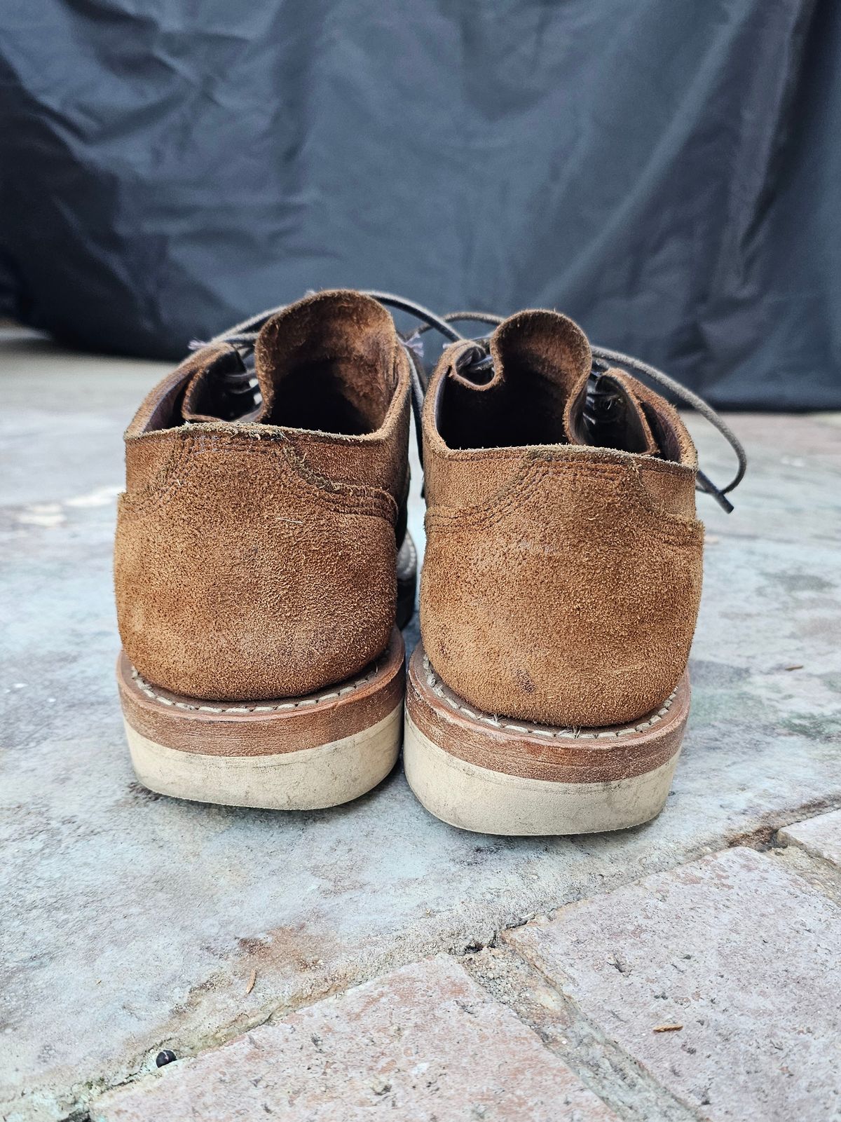 Photo by basboy on January 5, 2025 of the White's X Freenote cloth Oxford LTT in Seidel Distressed Roughout.