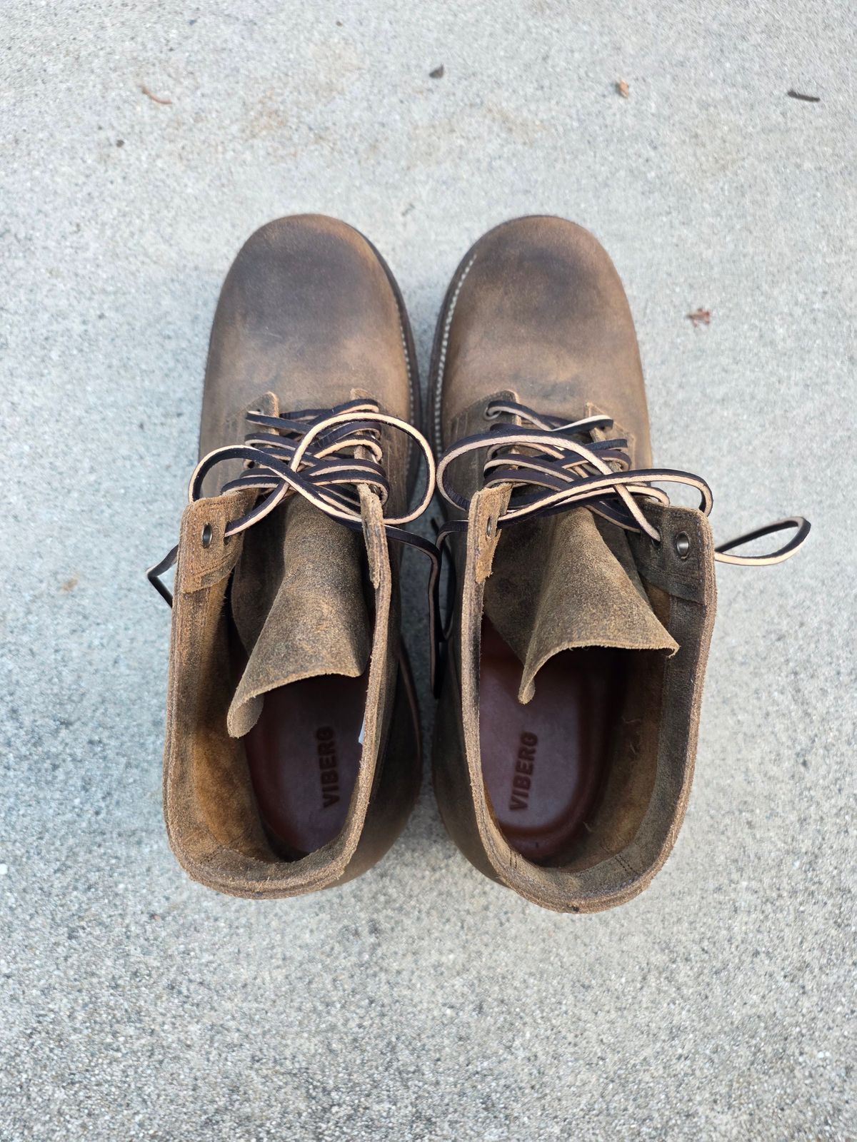 Photo by basboy on October 1, 2025 of the Viberg Service Boot in C.F. Stead Antique Waxy Commander.