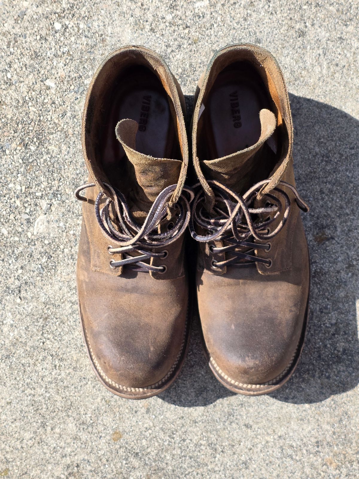 Photo by basboy on November 5, 2025 of the Viberg Service Boot in C.F. Stead Antique Waxy Commander.