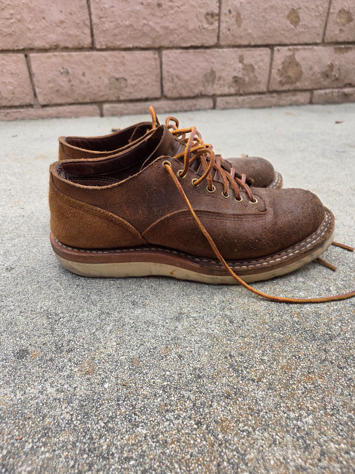 Photo by basboy on October 4, 2025 of the White's Oxford LTT in Seidel Distressed Roughout.