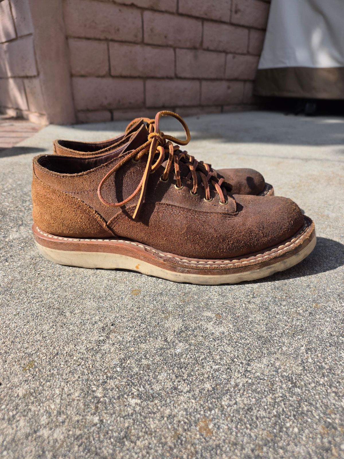 Photo by basboy on November 5, 2025 of the White's Oxford LTT in Seidel Distressed Roughout.