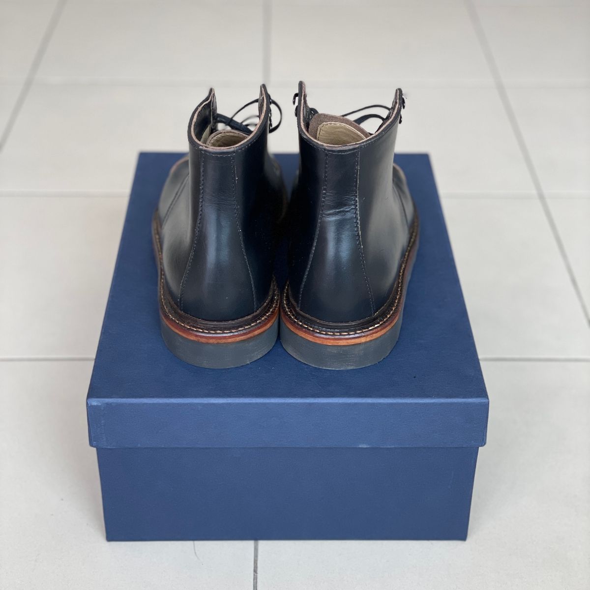 Photo by khc1013 on October 6, 2023 of the Oak Street Bootmakers Lakeshore Boot in Horween Black Chromexcel.