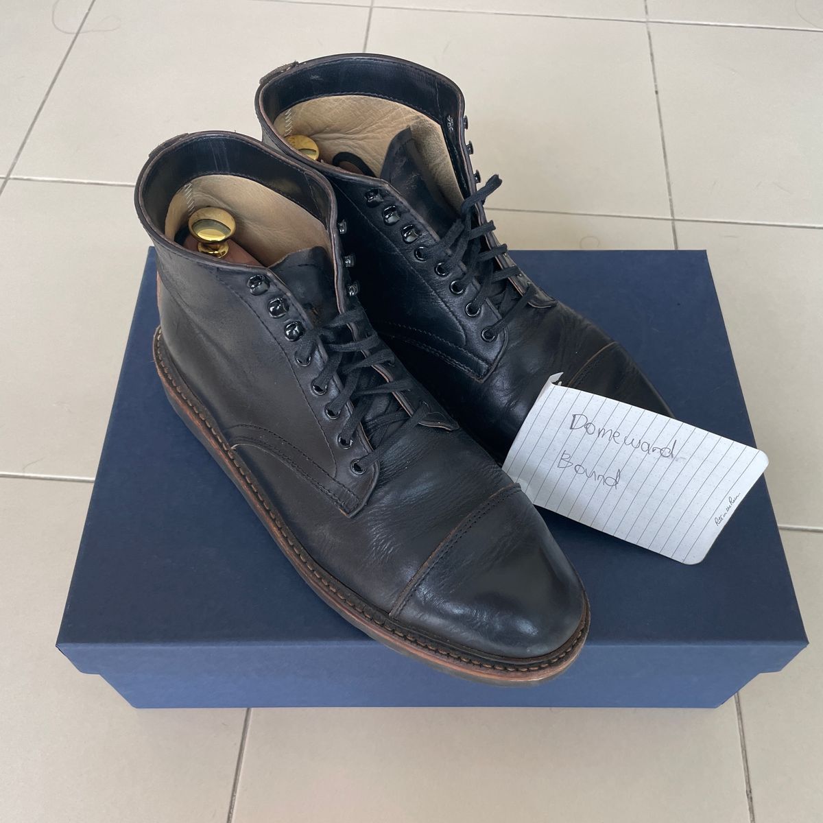 Photo by khc1013 on November 8, 2023 of the Oak Street Bootmakers Lakeshore Boot in Horween Black Chromexcel.