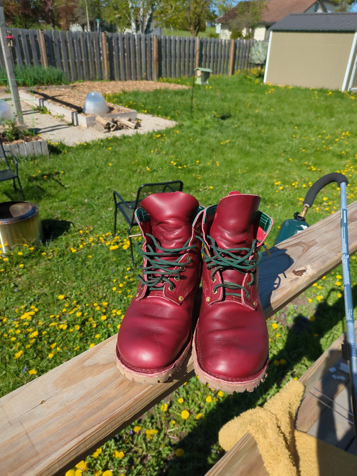 Photo by hooknpunch on May 10, 2024 of the Hook & Punch Hiker in Horween London Bus Red Cavalier.