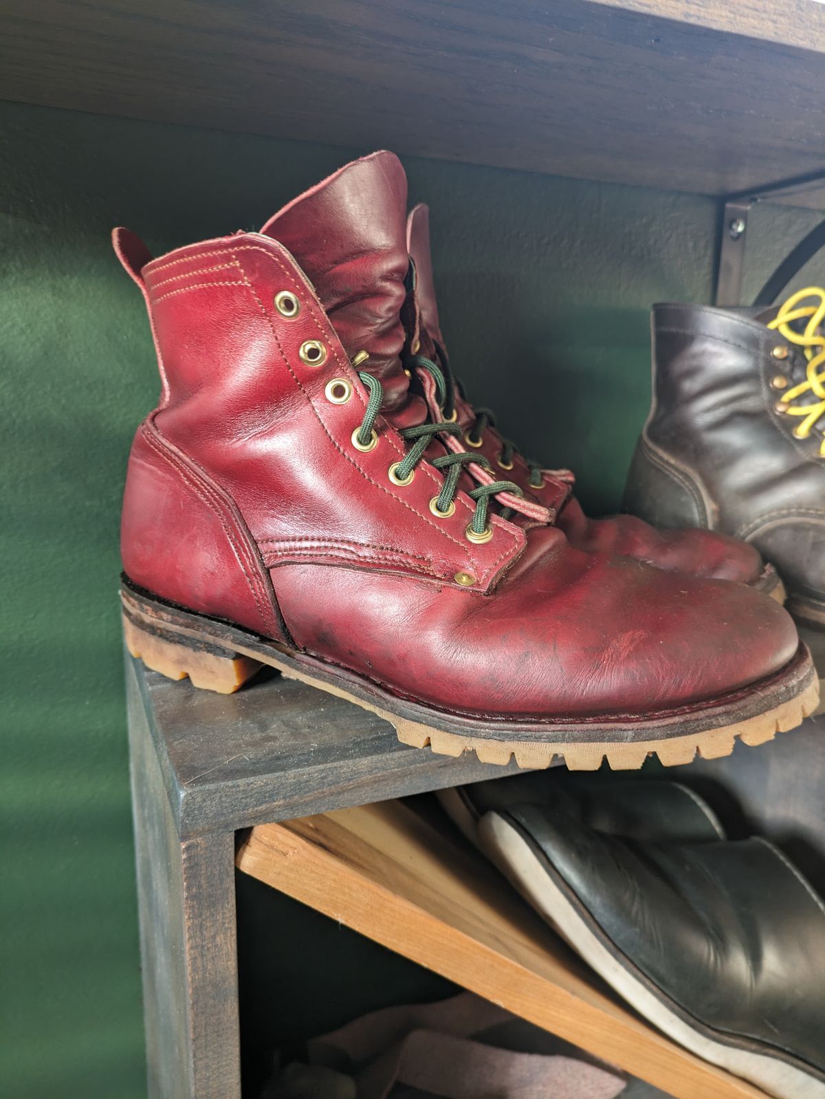 Photo by hooknpunch on May 23, 2024 of the Hook & Punch Hiker in Horween London Bus Red Cavalier.