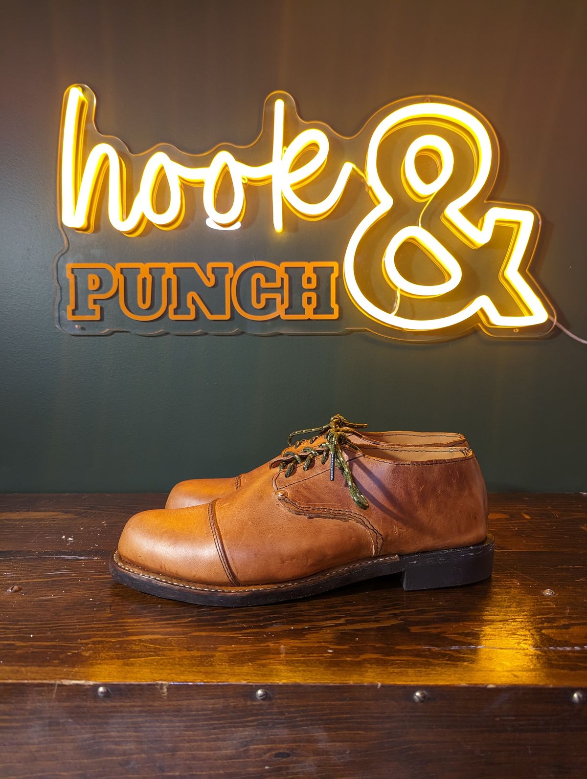 Photo by hooknpunch on October 3, 2023 of the Hook & Punch Derby Shoe in Conceria MPG Aragona English Tan.