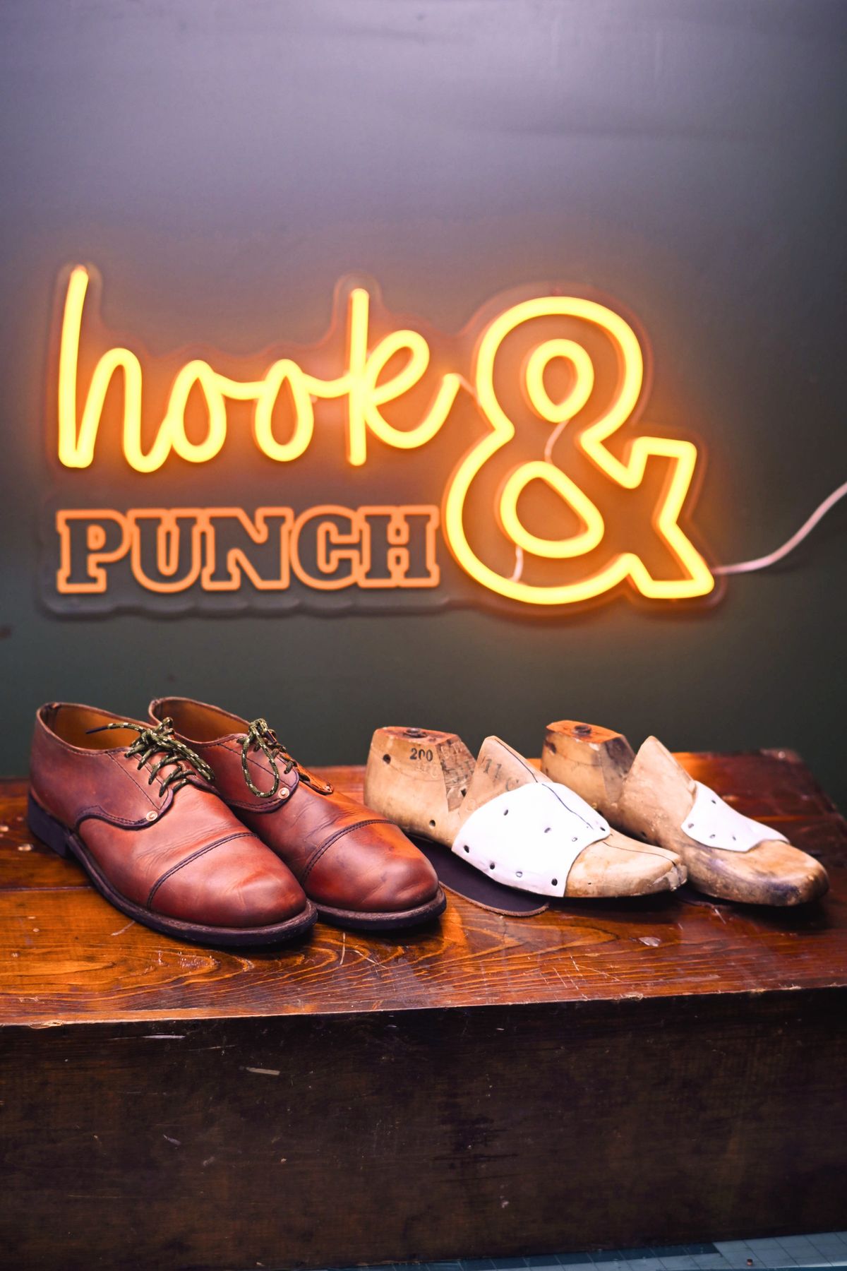 Photo by hooknpunch on January 3, 2024 of the Hook & Punch Derby Shoe in Conceria MPG Aragona English Tan.