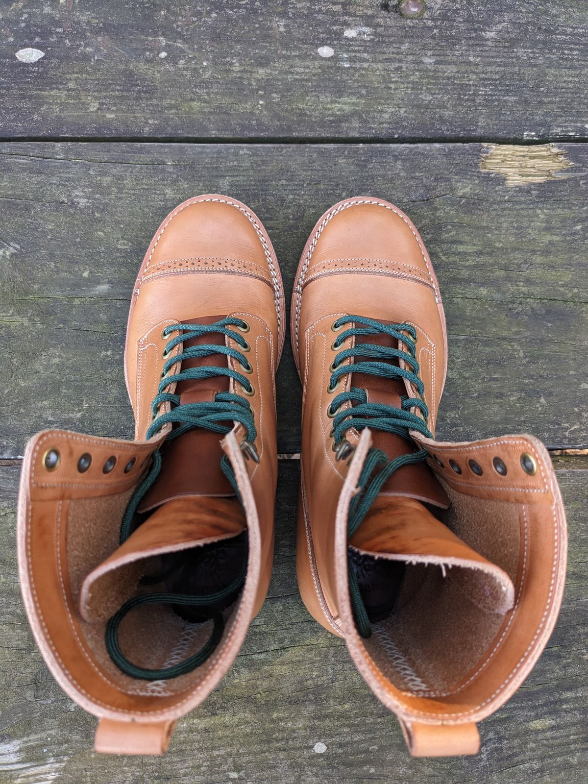 Photo by patina23 on January 5, 2024 of the Onderhoud SBC01 in Wickett & Craig Russet Traditional Harness.