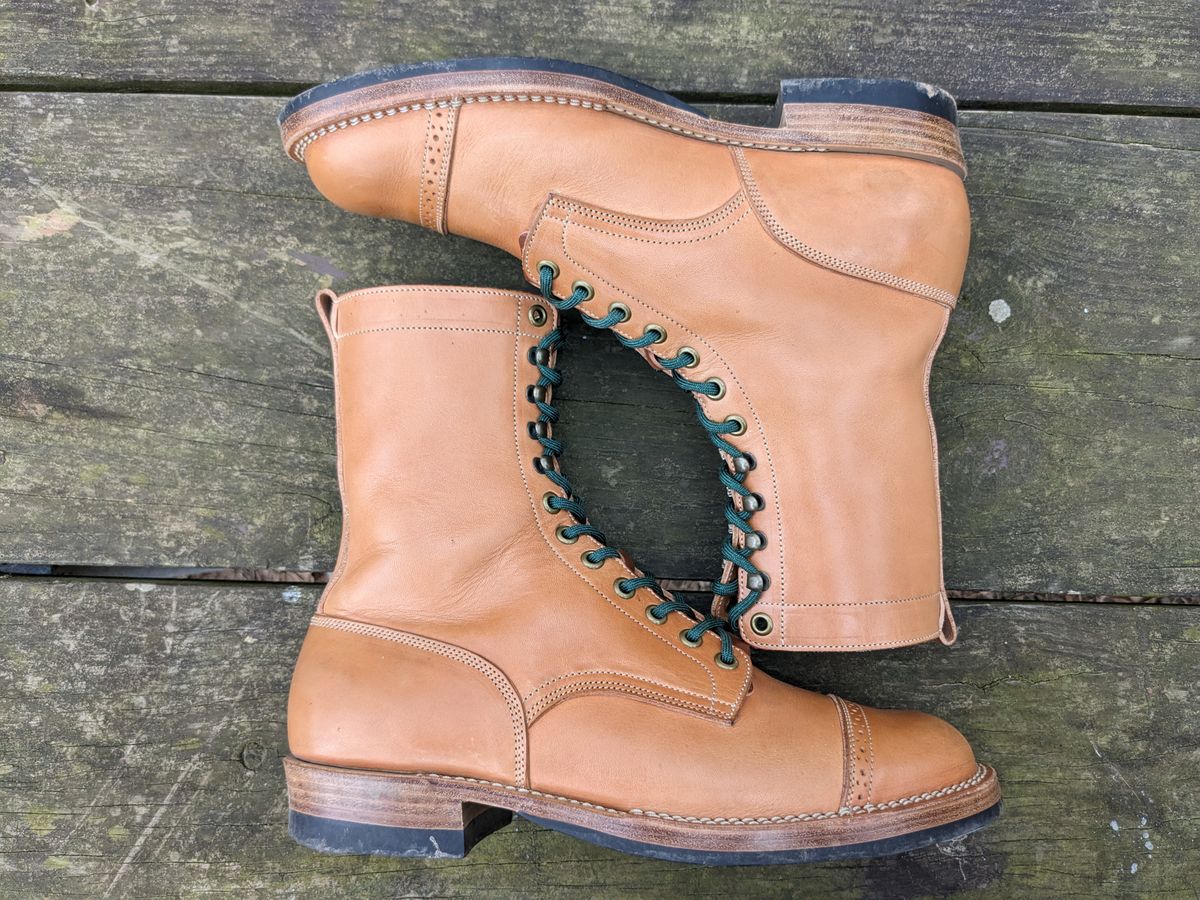 Photo by patina23 on March 5, 2024 of the Onderhoud SBC01 in Wickett & Craig Russet Traditional Harness.