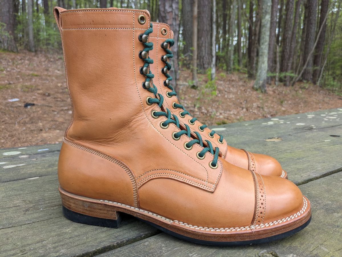 Photo by patina23 on April 4, 2024 of the Onderhoud SBC01 in Wickett & Craig Russet Traditional Harness.